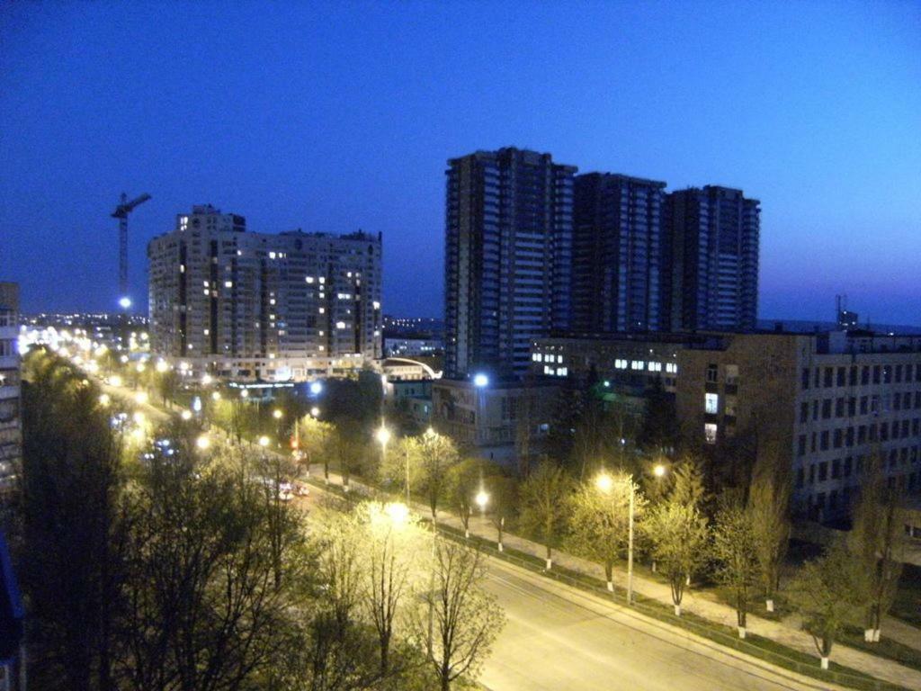 Modern Apartment With Panoramic View Near Metro 23August Kharkov Luaran gambar