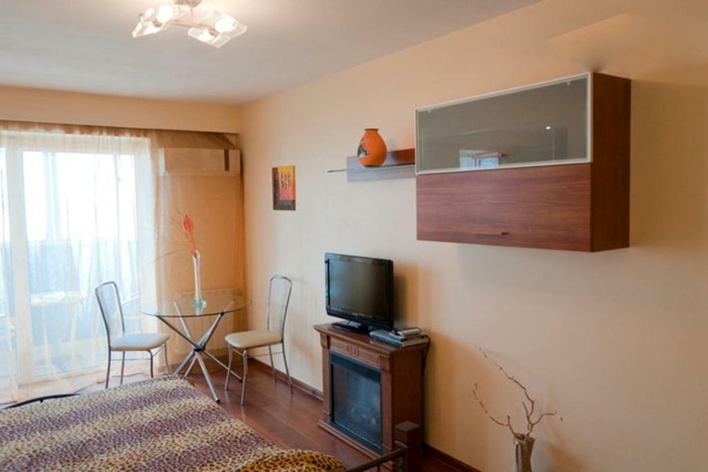 Modern Apartment With Panoramic View Near Metro 23August Kharkov Luaran gambar
